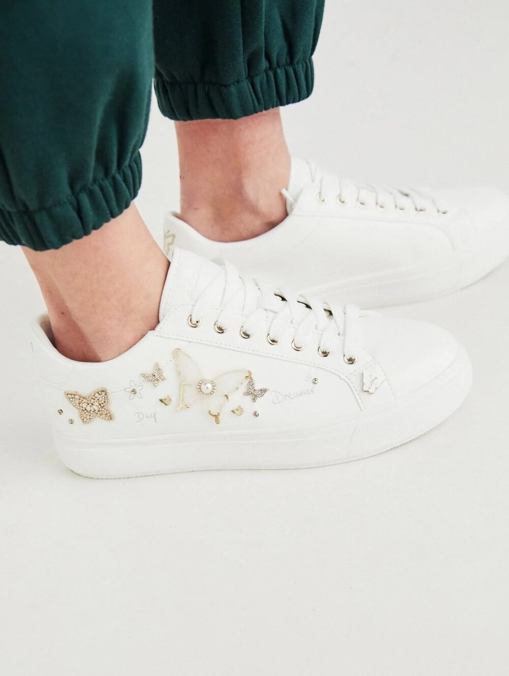 💜2 for $10💜 Bundle and save Aldo White Butterfly Embellished Sneakers